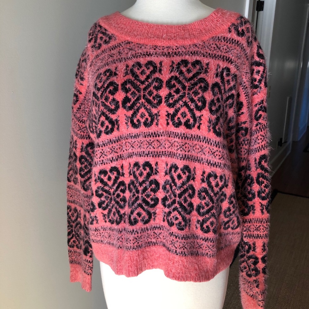 Ya Los Angeles Fuzzy Sweater - Picture 1 of 5